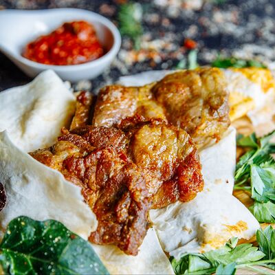 Шашлык из cвинoй шейки в Едатория по цене 560 ₽