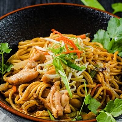 Лапша Чао Мин с курицей в Маймун по цене 550