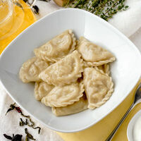 Вареники с картофелем в Yellow Cafe