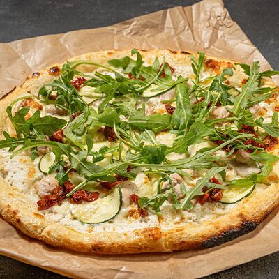 Вяленые томаты и курочка в La grande по цене 1092 ₽