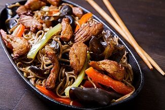 Гречневая лапша со свининой в Чайна Тун по цене 520