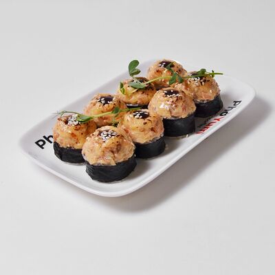 Опаленный ролл с лососем терияки и сыром в PhoYum по цене 744 ₽