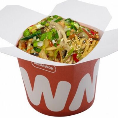 Яичная лапша с кальмаром в соусе манго-чили в Мега 45 по цене 470 ₽