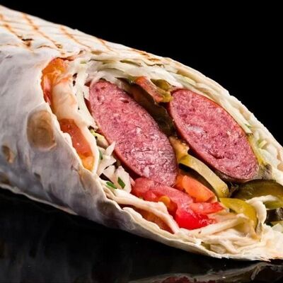 Хот-дог с сосиской в лаваше в СПб Шаверма по цене 320 ₽