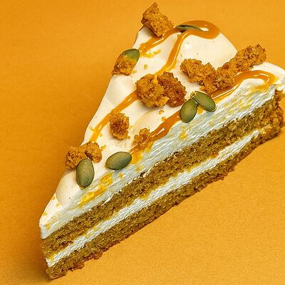 Торт Морковныйв Бистро по цене 340 ₽