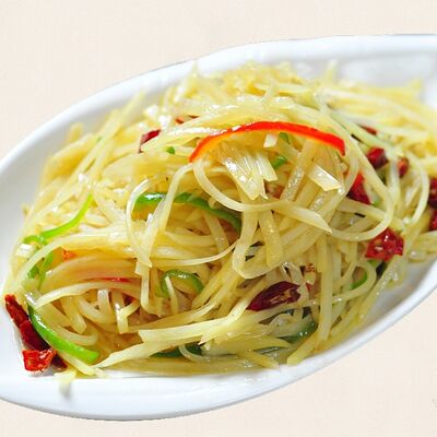 Слегка обжаренный картофель с сухим острым перцем в Золотая панда по цене 655 ₽