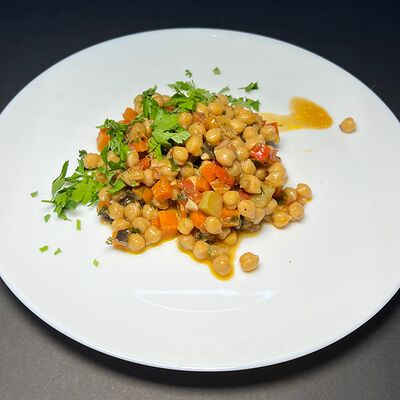 Нут с овощамив Кулинария на Тухачевском по цене 220 ₽