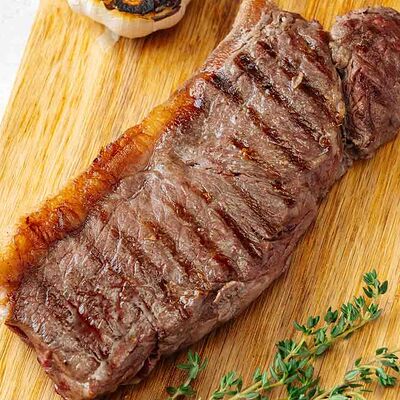 Стейк Стриплойн в Beer House по цене 2200 ₽