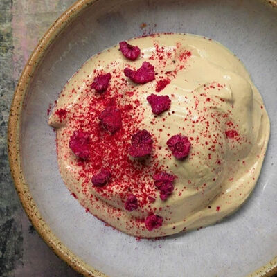 Сметанник с грецким орехом и голубикой в Галки по цене 690 ₽