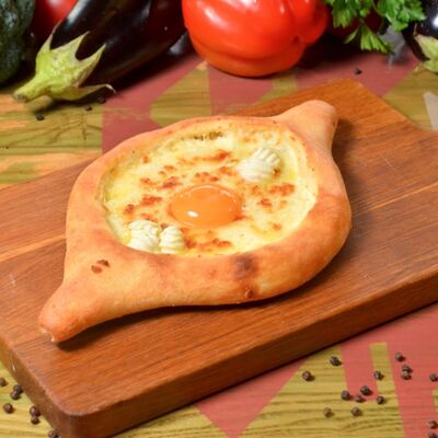 Хачапури по-аджарски в АйДаБаран по цене 690 ₽