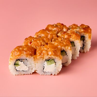 Спайси ролл с лососем в Русские роллы по цене 600 ₽