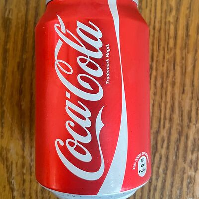 Coca-cola в Молния по цене 150 ₽