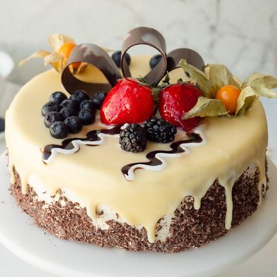 Торт Сливочно-миндальный в Север-Метрополь по цене 5545 ₽