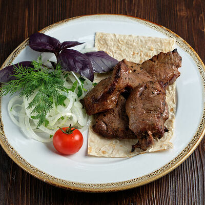 Шашлык из телячьей вырезки в Парк-отель Усадьба по цене 1098 ₽