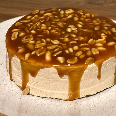 Торт Сникерс в Кондитерская Карамель по цене 895 ₽