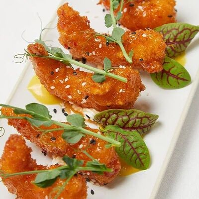 Хрустящие креветкив Avenue kitchen gastrobar по цене 590 ₽