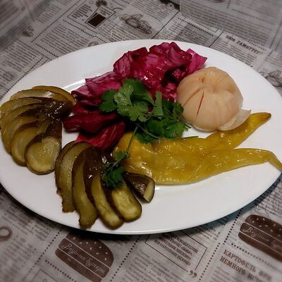 Соленья по-кавказки в Левон по цене 300 ₽