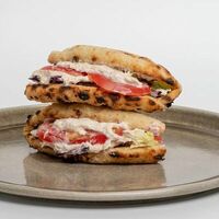 Пучча С тунцом в Bistro Pizzateca 9.8