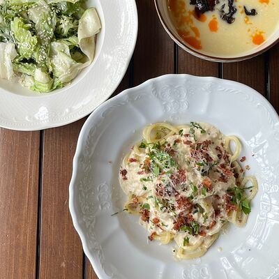 Зеленый салат + Крем суп + Карбонара в Gonzo по цене 770 ₽