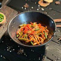 Удон с овощами в Бунькофф