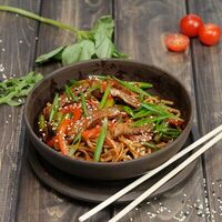 Лапша Wok с говядиной в Lion Pizza