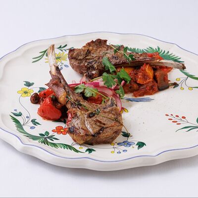 Каре ягненка с капонатой в Mela по цене 2280 ₽