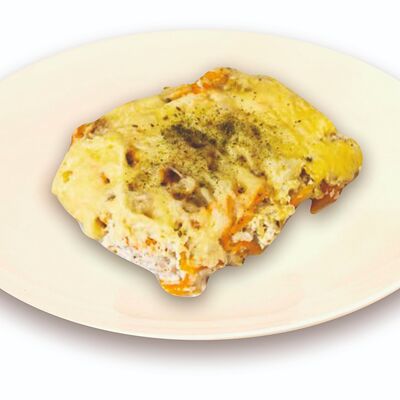 Горбуша запеченная с овощами в Березка по цене 137 ₽