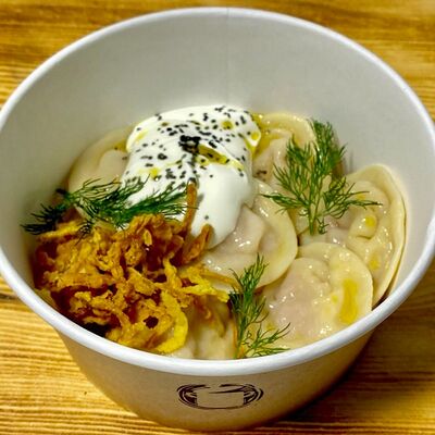 Пельмени домашние со сметаной в Умами по цене 410 ₽