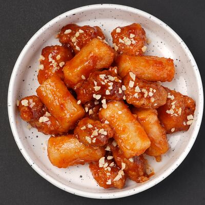 Чикен тток в Momo Chicken Korean по цене 539 ₽