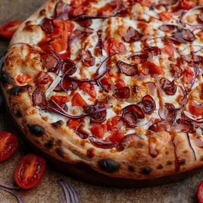 Пицца Охотничья в Krutli по цене 699 ₽