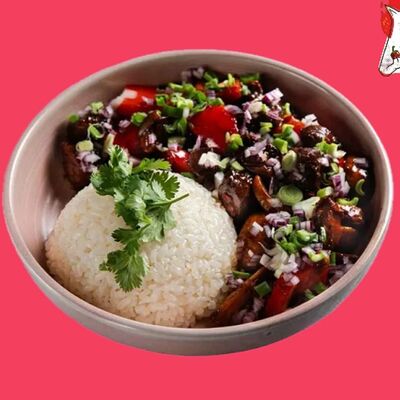 Рис с говядиной по-сычуаньскив Ramen bar xChina new boys по цене 950 ₽