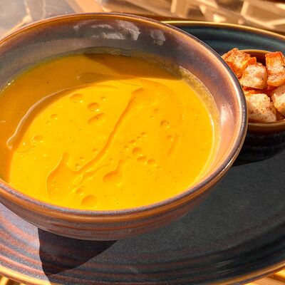 Чечевичный крем-суп в Булл Вар по цене 570 ₽