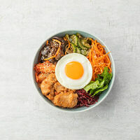 Пибимпаб с курицей в панировке в OMO Korean Food