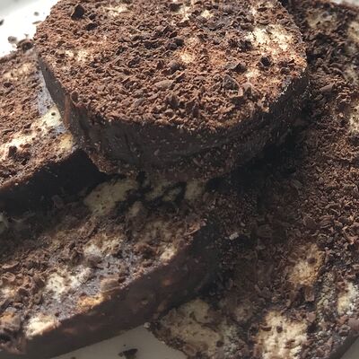 Шоколадная колбаска в Cheburek по цене 160 ₽