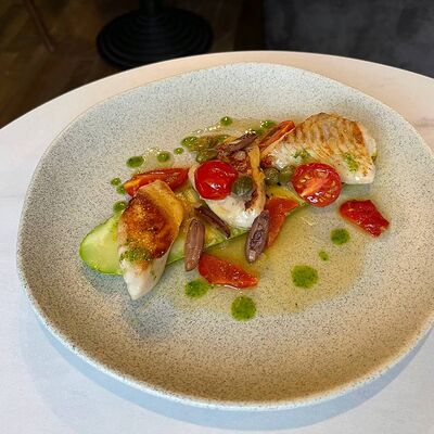 Морской окунь с цукини и каперсами в Блеск по цене 490