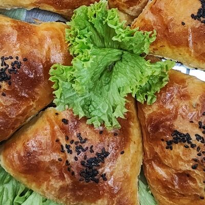 Самса в В нашем дворе по цене 230 ₽