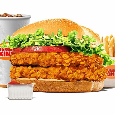 Двойной Криспи Чикен Комбо в Burger King по цене 4000 ₸