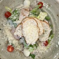 Салат Цезарь с курицей в Армега