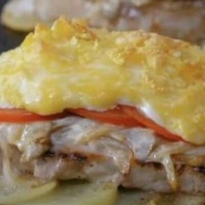 Мясо по-французскив Люкс кафе по цене 500 ₽