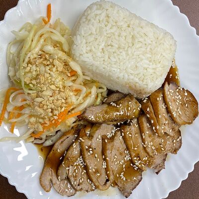 Ком филе утки в соево-устричном соусе в Pho Viet по цене 550 ₽
