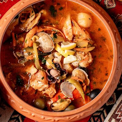 Солянка из морепродуктов в Карас по цене 1320 ₽