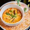 Том ям с мидиями и креветками в Кипарис по цене 900