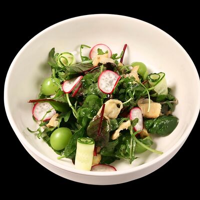 Салат с масляной рыбой холодного копчения в Beer & Fire Grill по цене 697 ₽