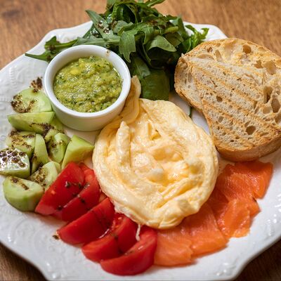 Скрембл с лососемв Cook cafeshop по цене 850 ₽