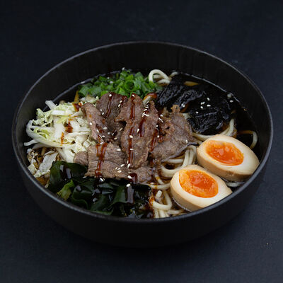 Рамен с говядиной в Pho Tom по цене 490 ₽