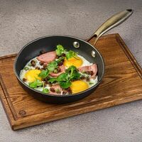 Яичница по-Ленинградски в Бар с едой Пороселло