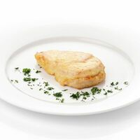 Куриная грудка с томатами под сыром в Ближе к делу
