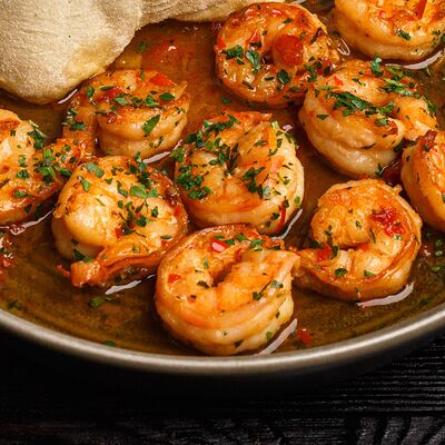 Креветки в соусе пиль-пиль с фокаччей в Good Company по цене 950 ₽