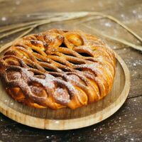 Пирог с брусникой в Пекарня Любимая Бажова