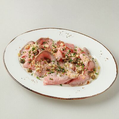 Вителло Тоннато в Buana cafe по цене 1090 ₽